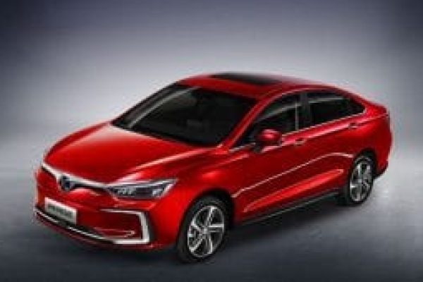 BAIC EU 5